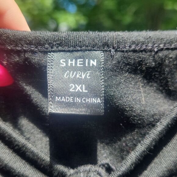 Shein curve bubble sleeve, cinched top. - Picture 3 of 3